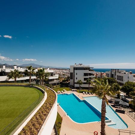 Luxurious 2 Bedroom Apartment Close To The Beach In Estepona Exterior foto