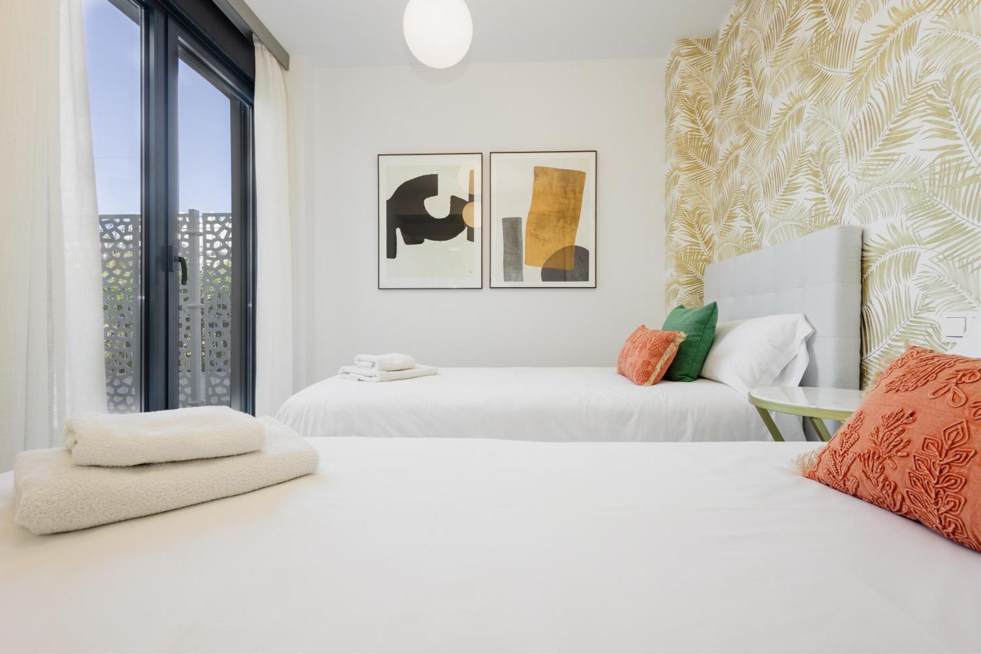 Luxurious 2 Bedroom Apartment Close To The Beach In Estepona Exterior foto